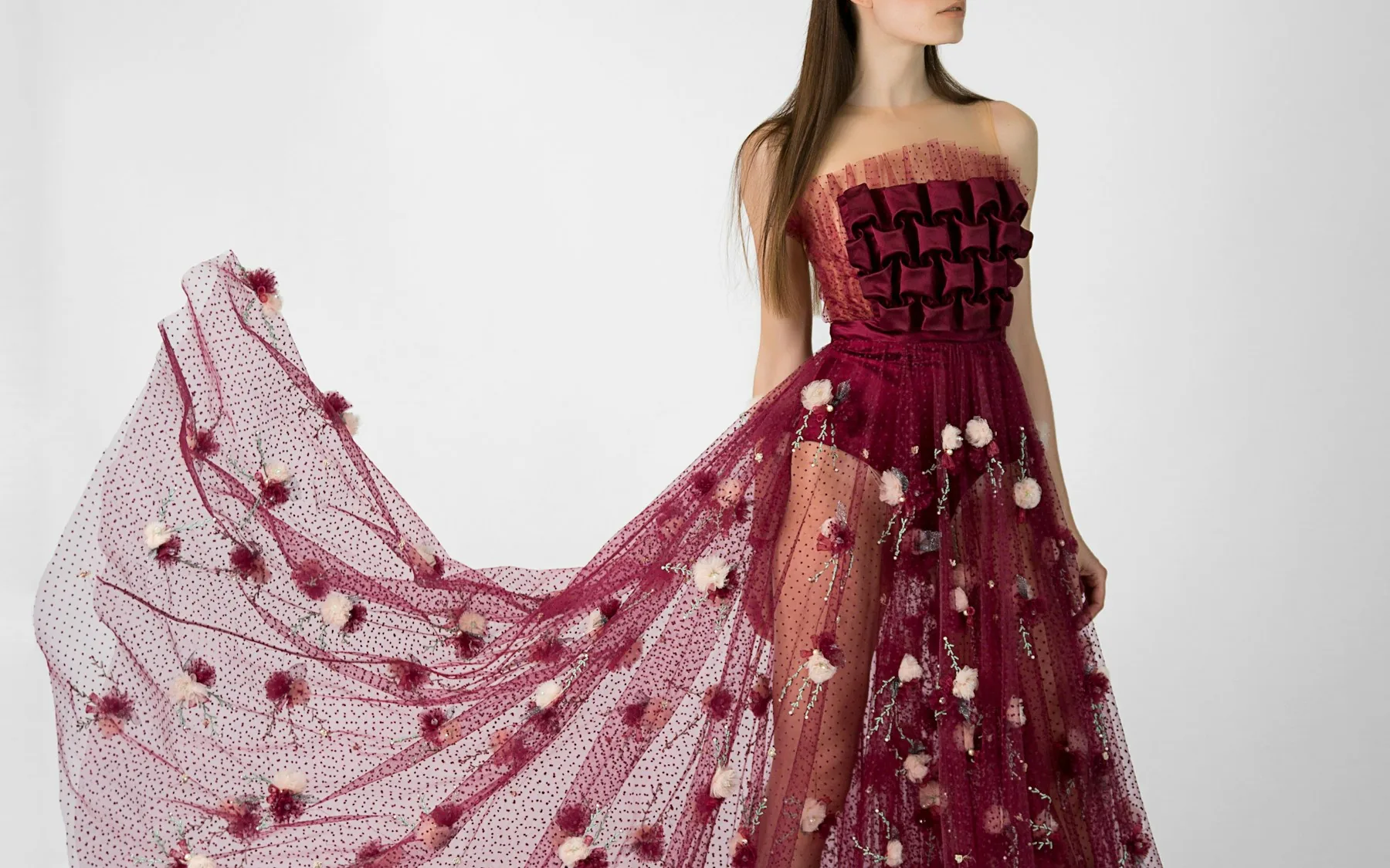 Rochie de seară lungă, tiv pe gleznă, toc de gală